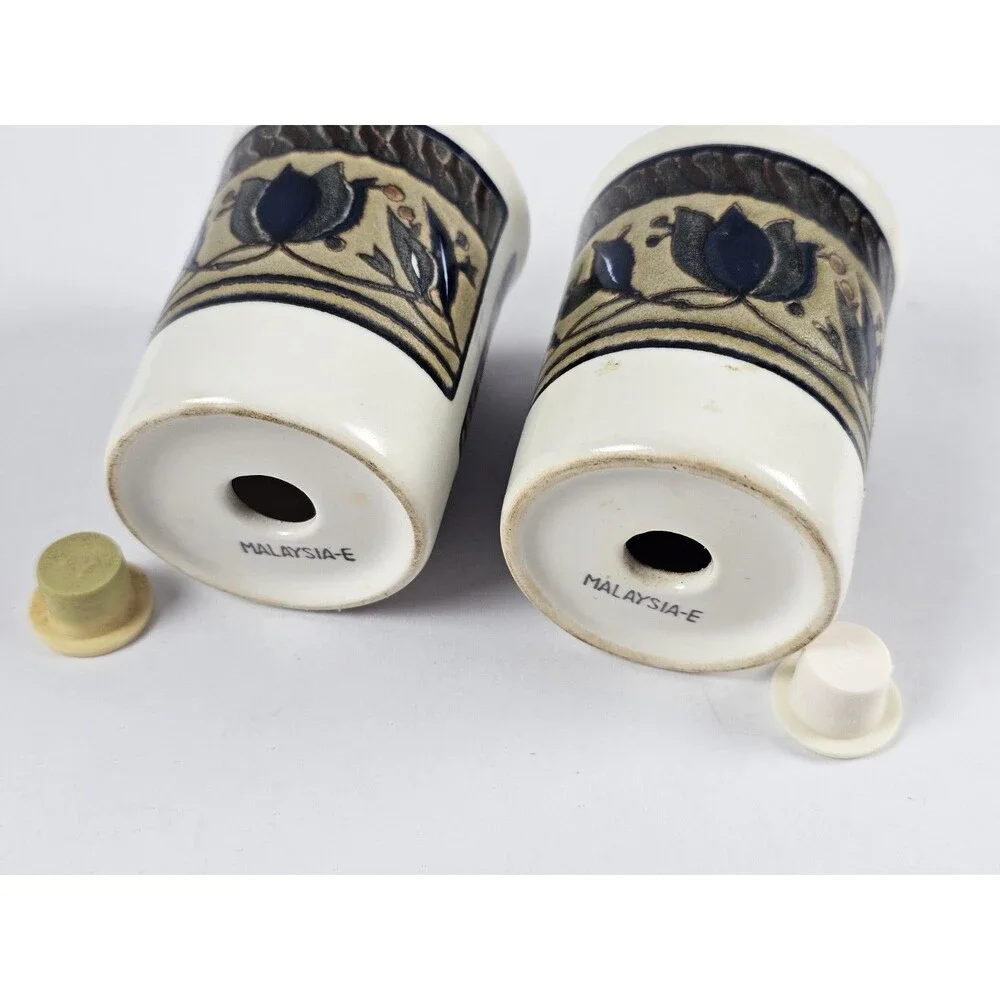 Mikasa Arabella Salt and Pepper Shaker Set